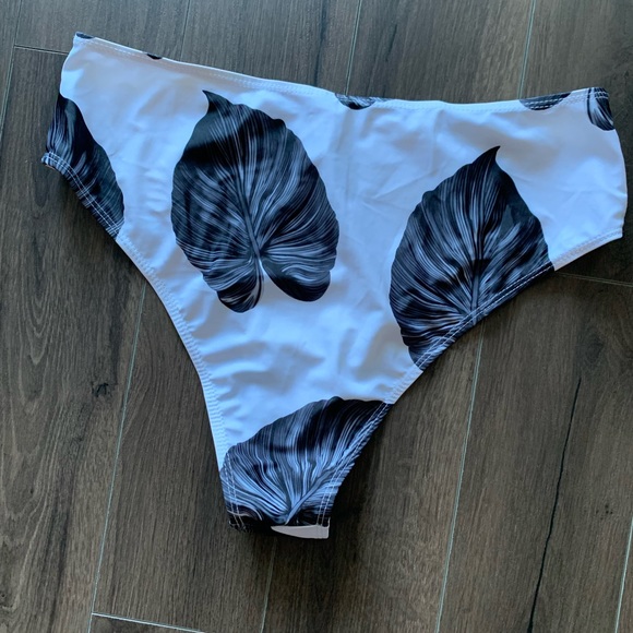 Bikini bottom - Picture 2 of 3